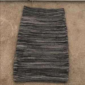 Bebe Midi skirt SZ M